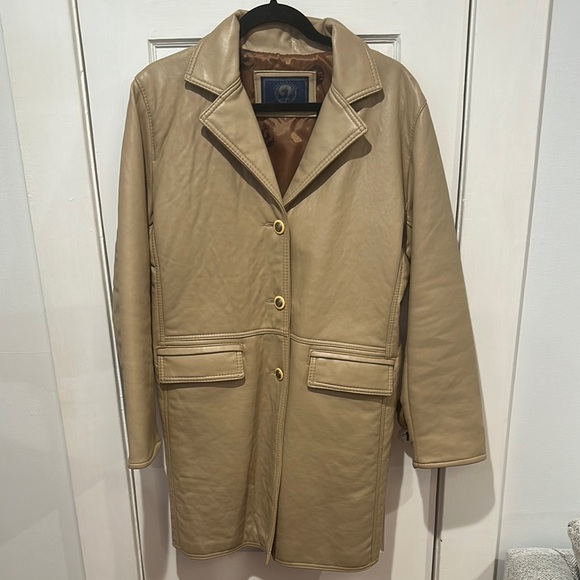 Made in Italy Vintage Tan Leather‎ Women's Button Coat Sz Large - Picture 1 of 4